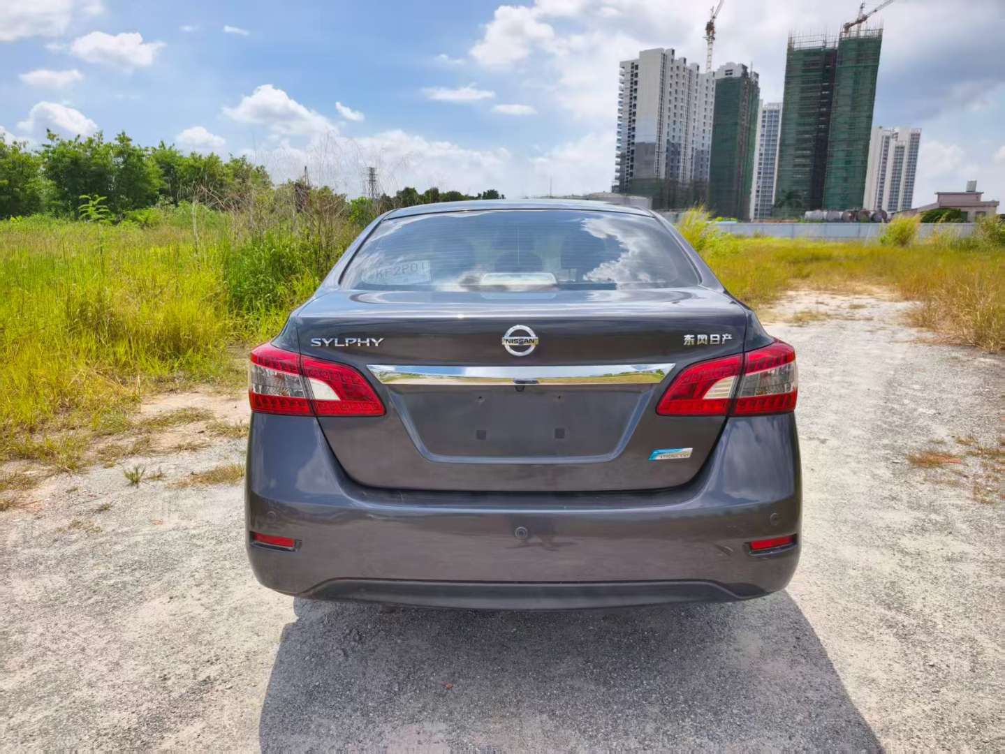 Nissan Sylphy 2013 1.6L Automatic Luxury Edition 5