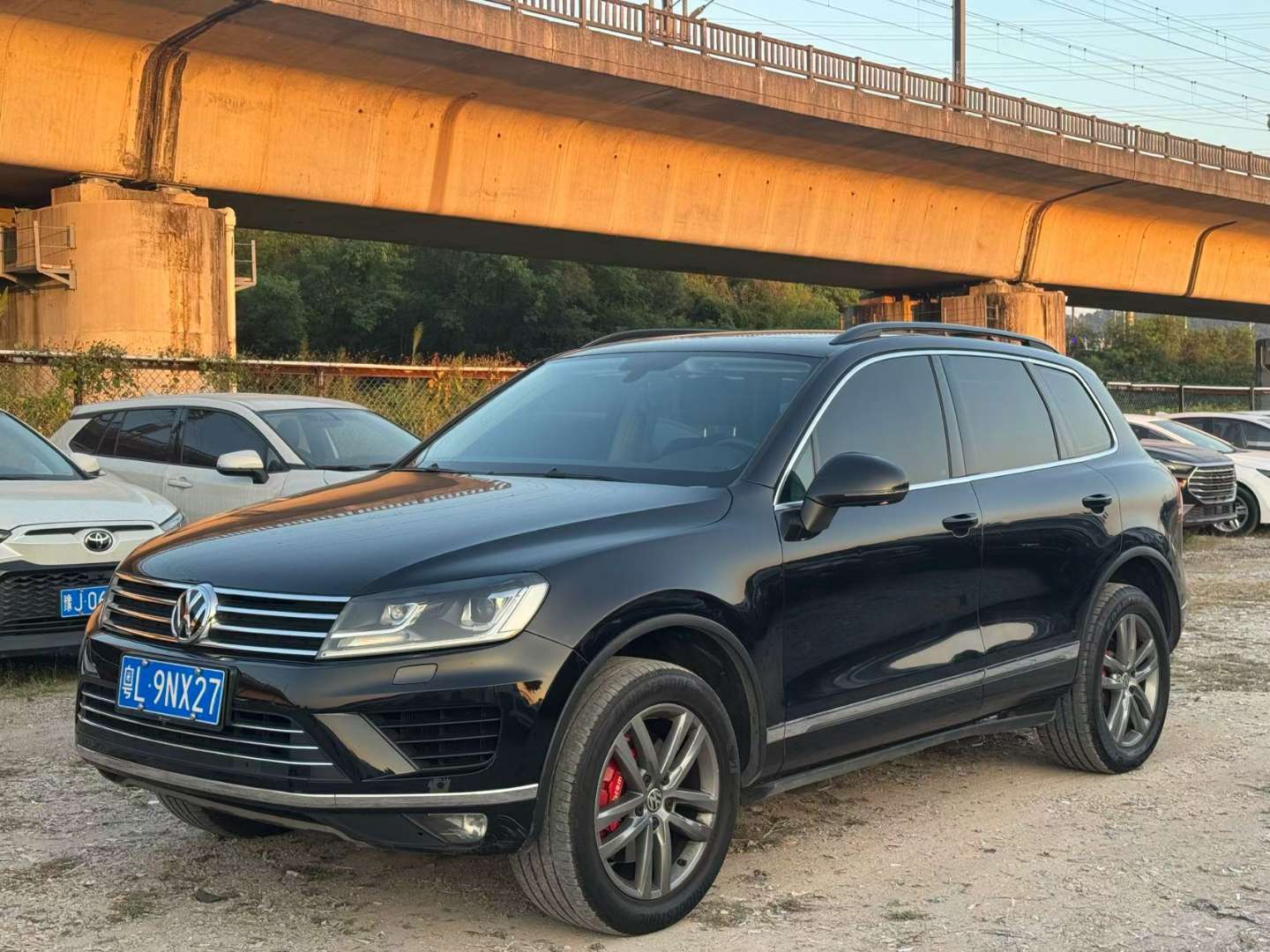 Volkswagen Touareg 3.0T AWD Wild Edition