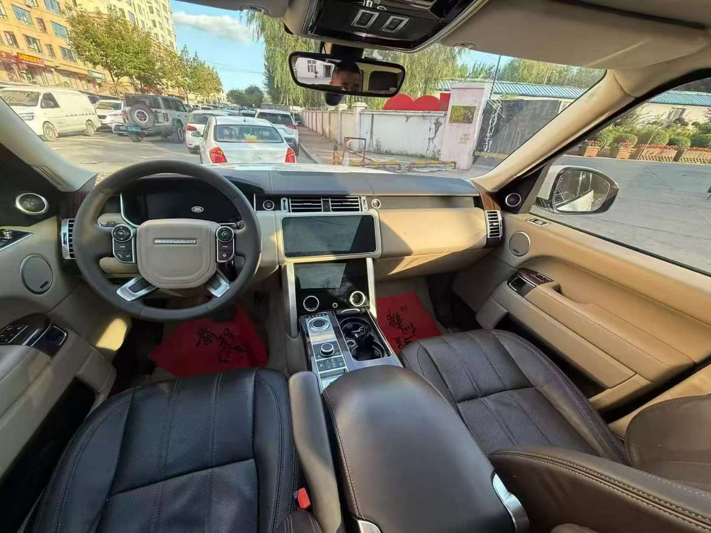 Land Rover Range Rover Executive 2015 4