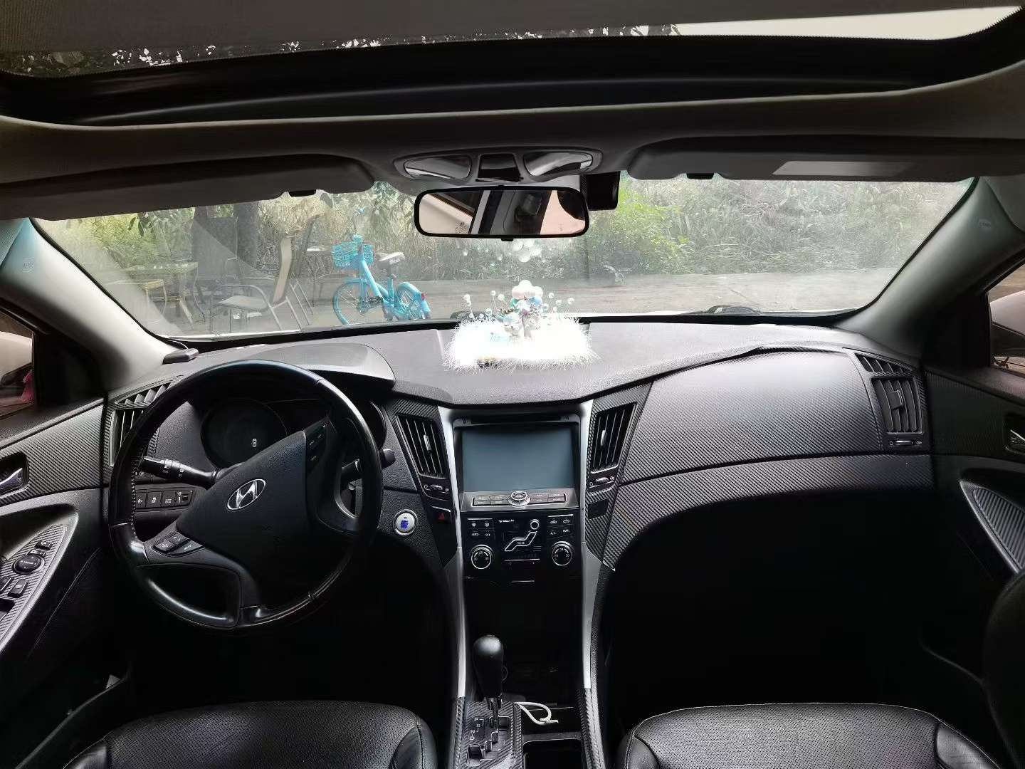 Hyundai Sonata 2.0L Automatic Dual Sunroof 8