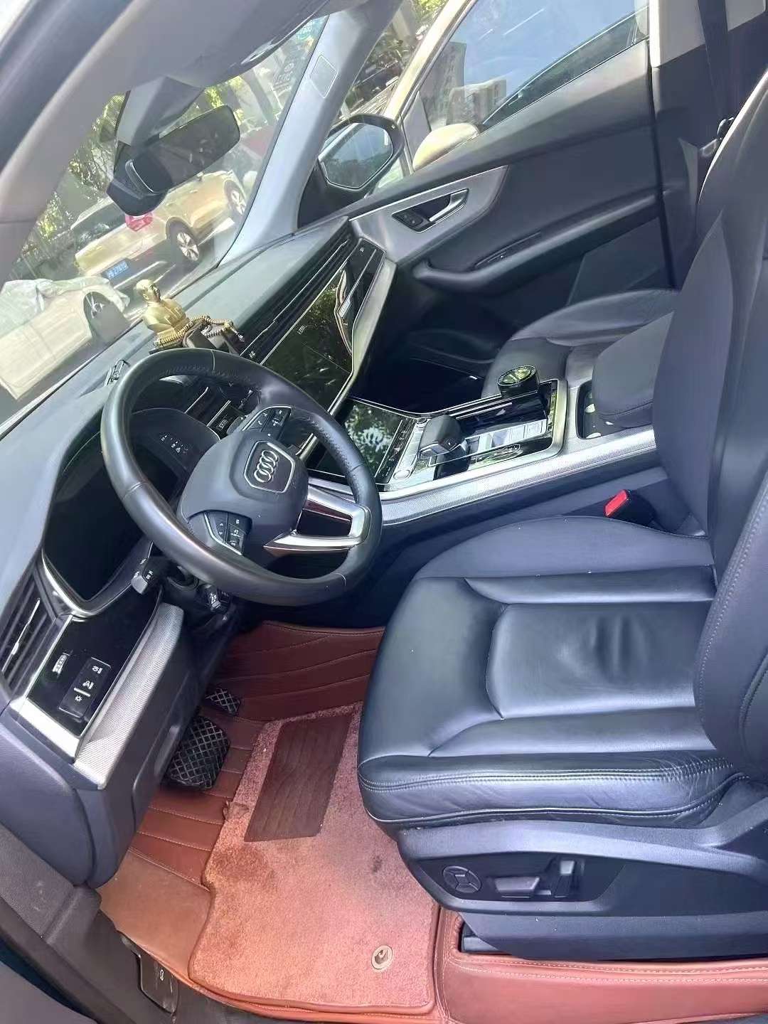 Audi Q8 45 Quattro Premium Plus 4