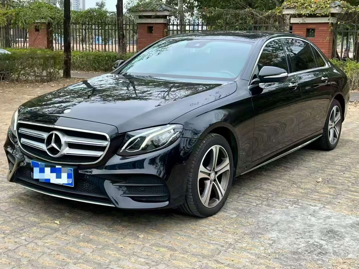 Mercedes-Benz E-Class 2016 E200L Long Wheelbase