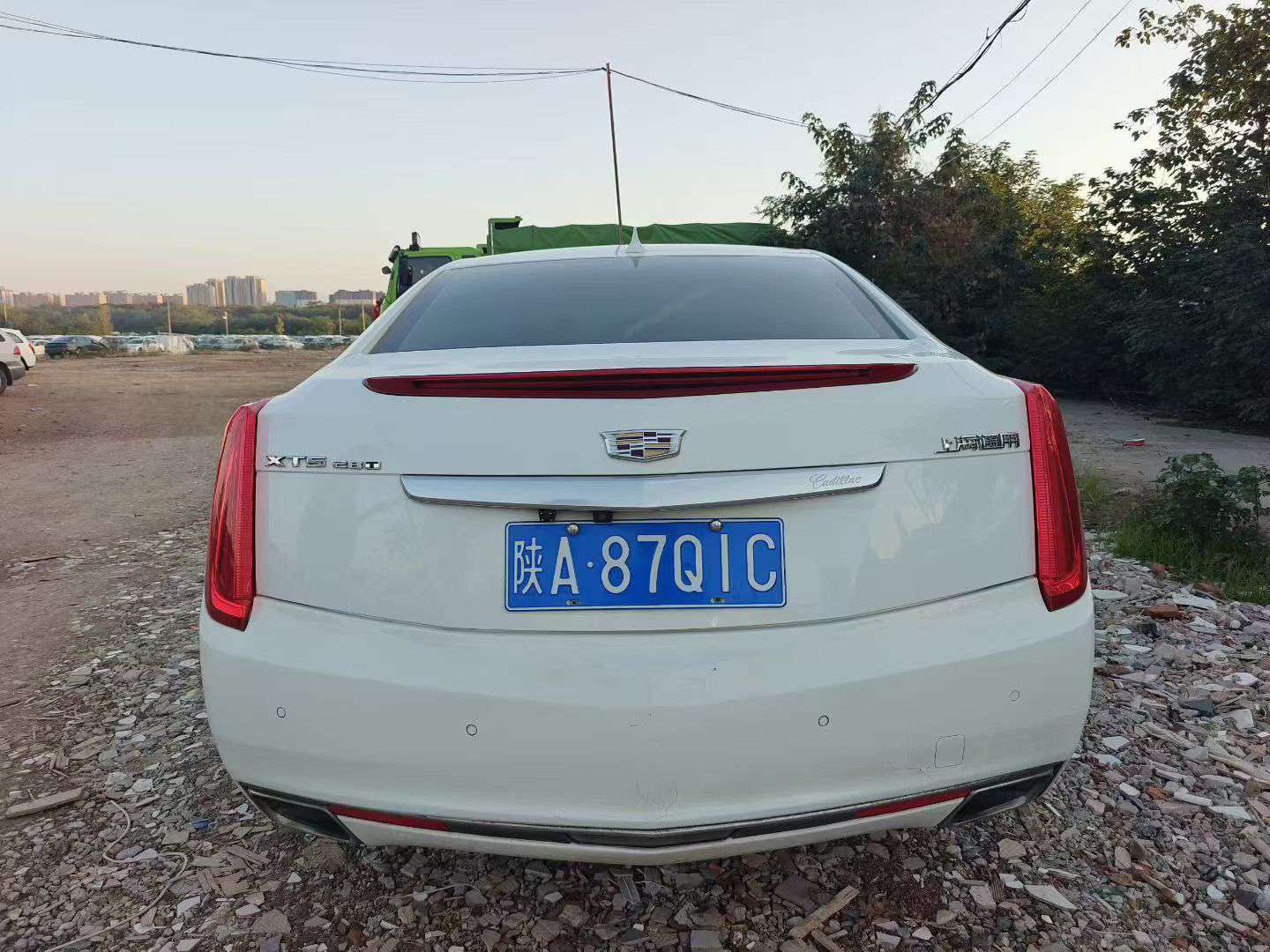 Cadillac XTS 2.0T Automatic with Sunroof 7