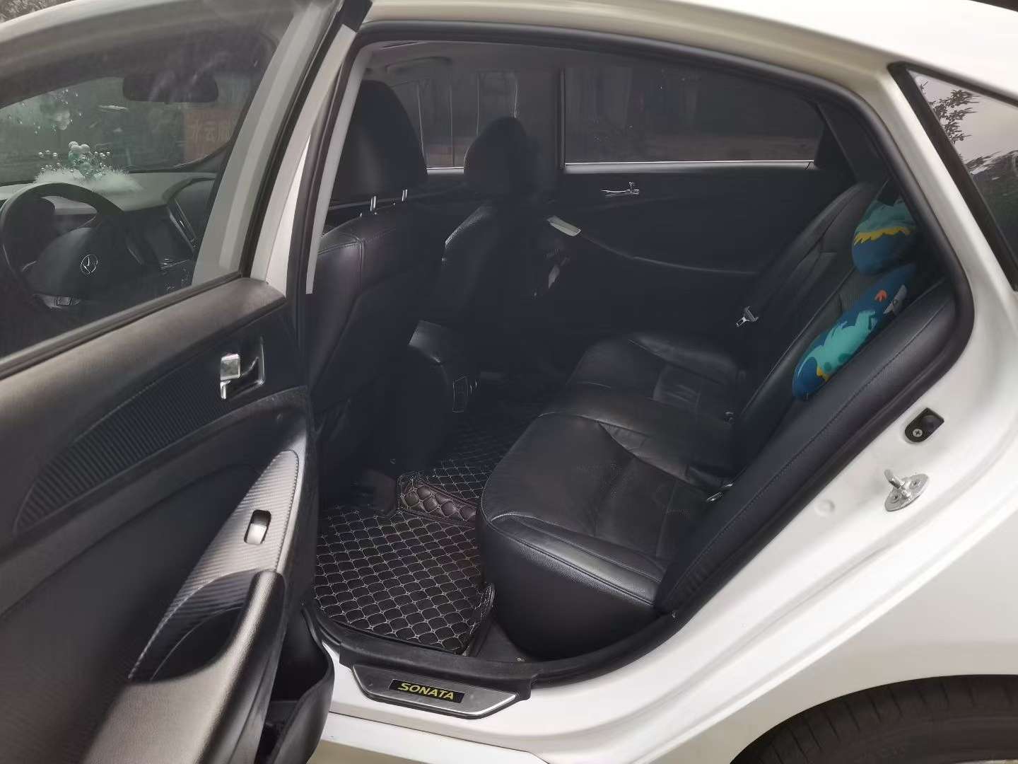 Hyundai Sonata 2.0L Automatic Dual Sunroof 7