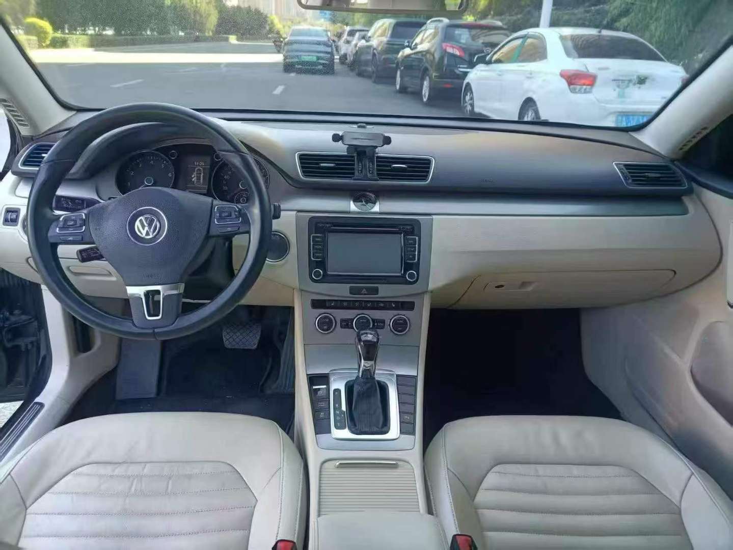 Volkswagen Magotan 2013 1.8T Automatic Sunroof Luxury Edition 8