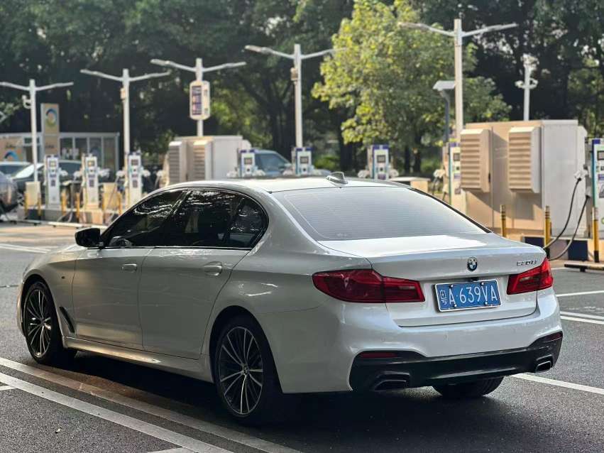 BMW 5 Series 2.0T Leading M Sport Package 4