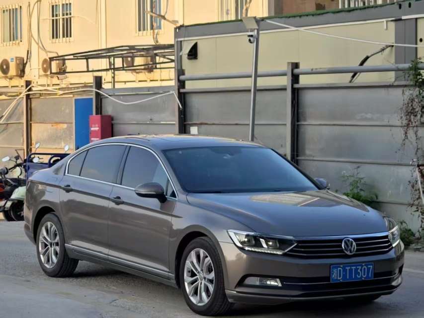 Volkswagen Magotan 2017 330 Luxury 1.8T 2