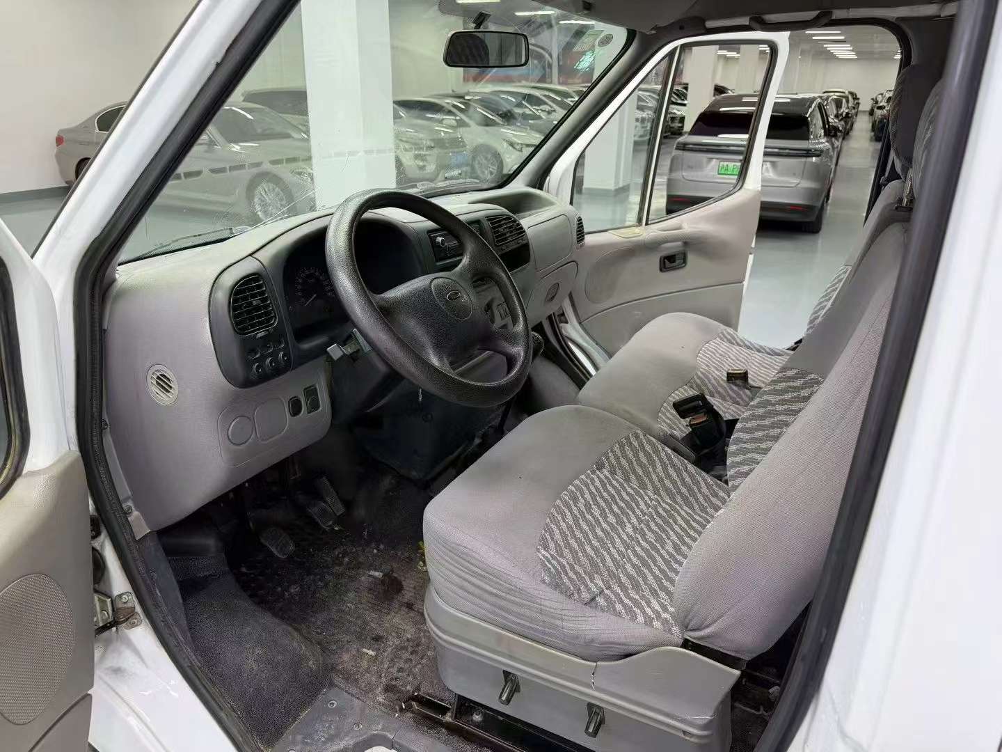 Volkswagen Santana 5
