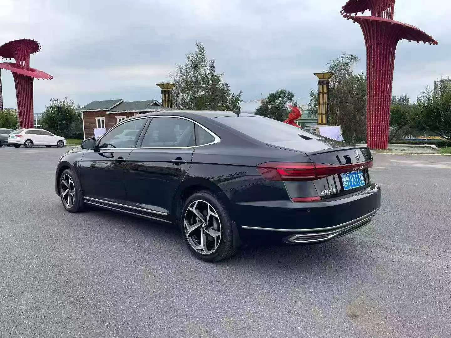 Volkswagen Passat 2.0T Automatic 5