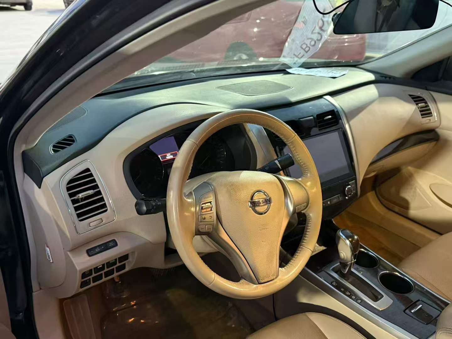 Nissan Teana 4