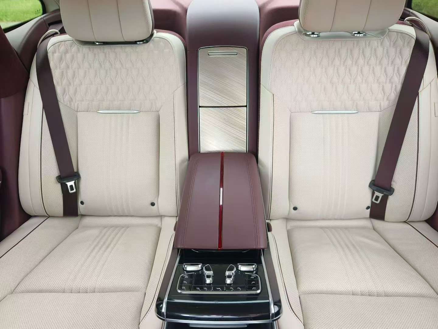 Hongqi H9 2020 3.0T Intelligent Connected Flagship Four-Seater 5