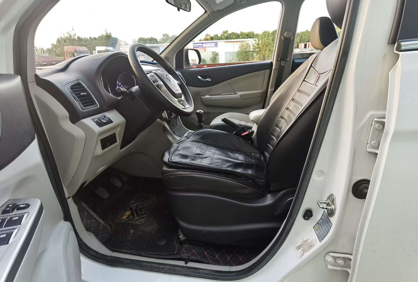 Dongfeng S500 4