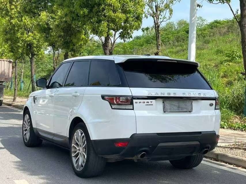 Land Rover Range Rover Sport 3.0 V6 HSE 4
