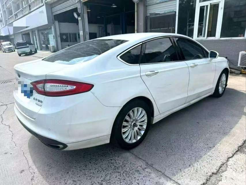 Ford Mondeo 2.0T Trend Edition 5