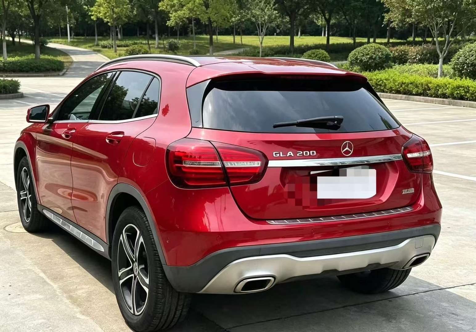 Mercedes-Benz GLA 1.6T Style 3