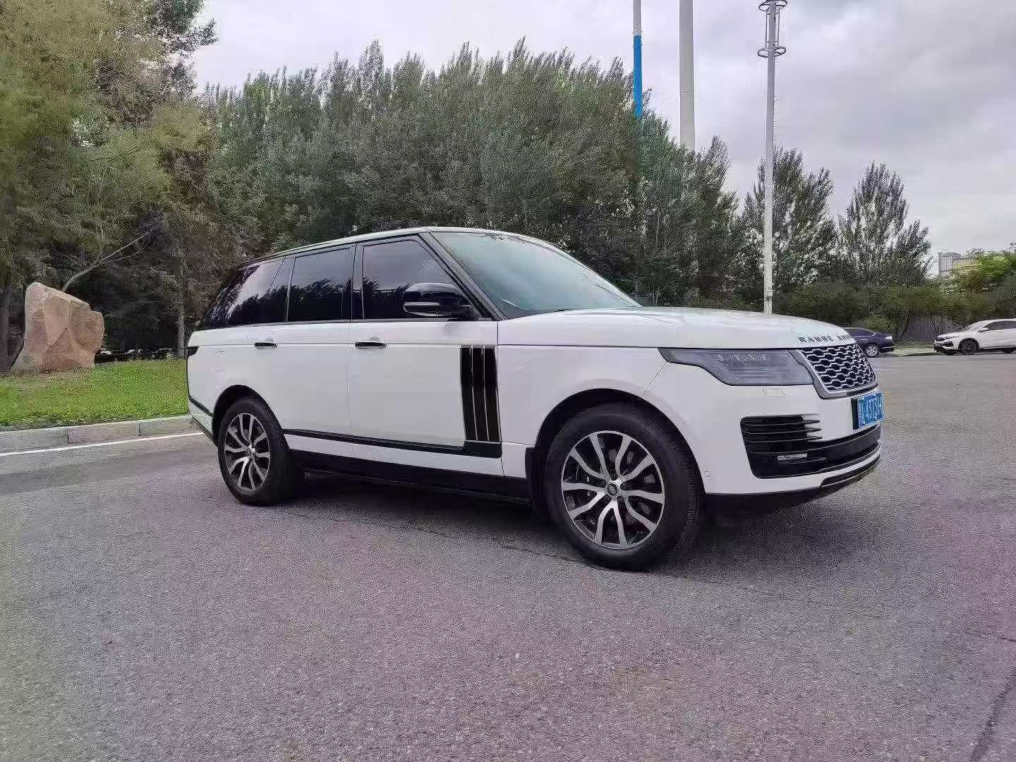 Land Rover Range Rover Vogue 3
