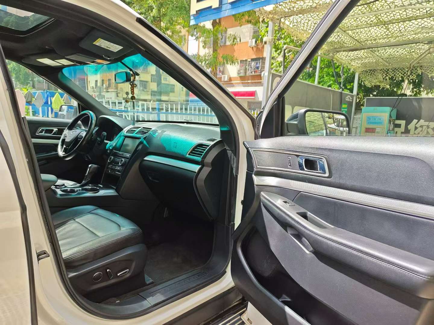 Ford Explorer 2.3T Trend Edition 6