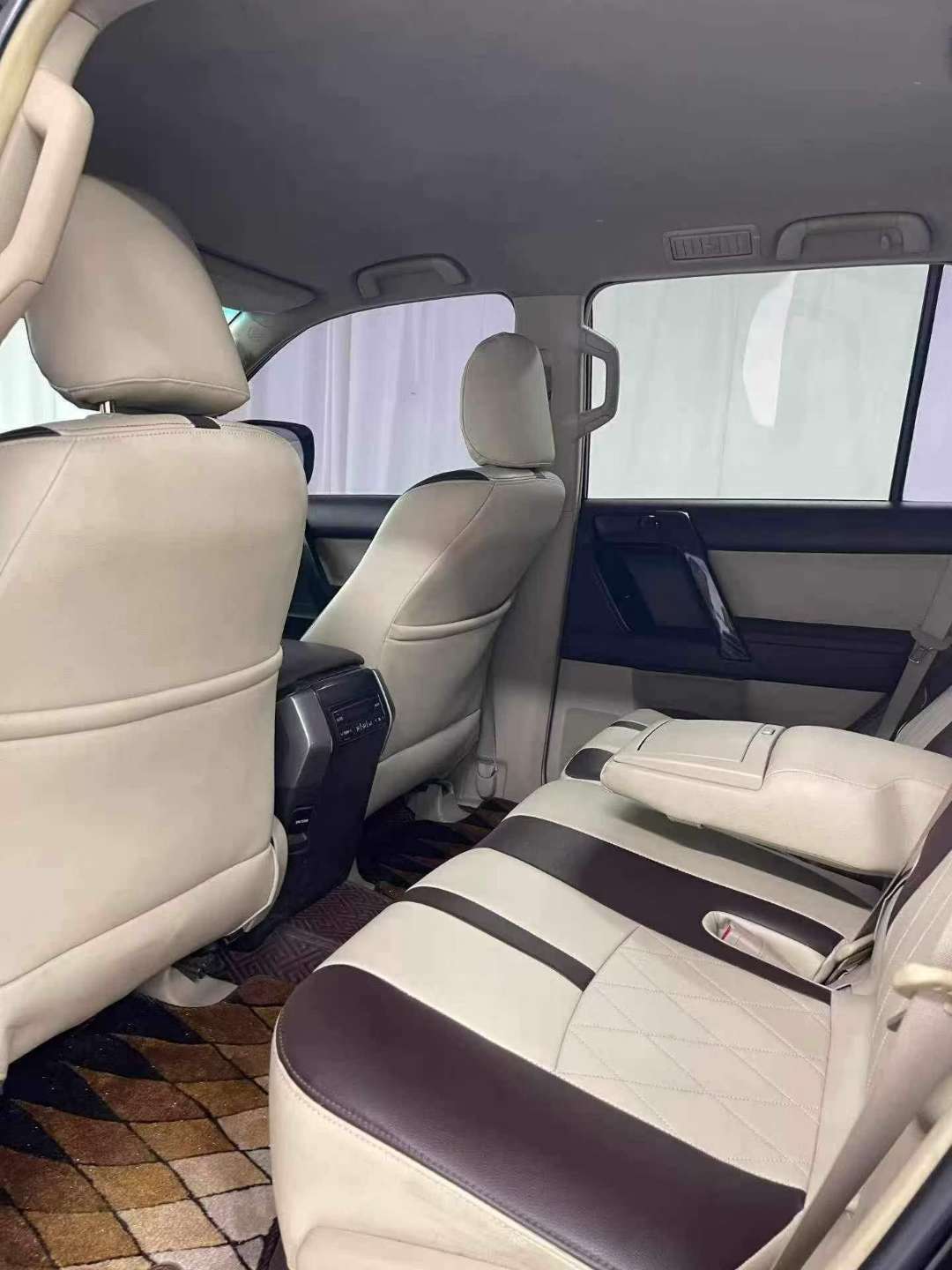 Toyota Prado 2014 2.7L Automatic 4WD 9