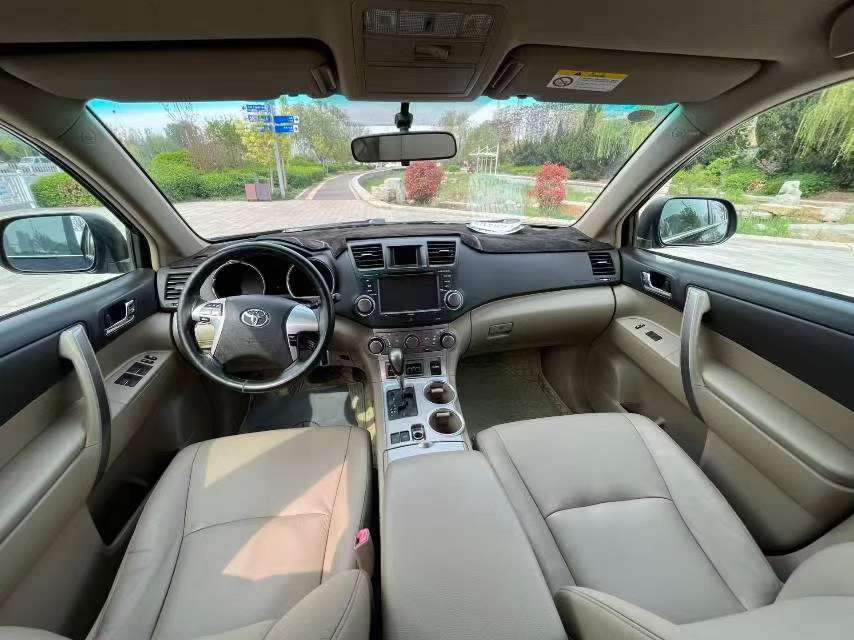 Toyota Highlander 2012 2.7L Elite 5-Seater 2WD 6
