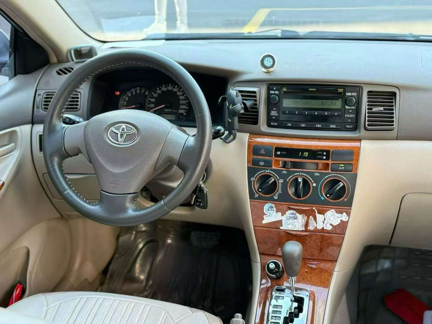 Toyota Corolla 2