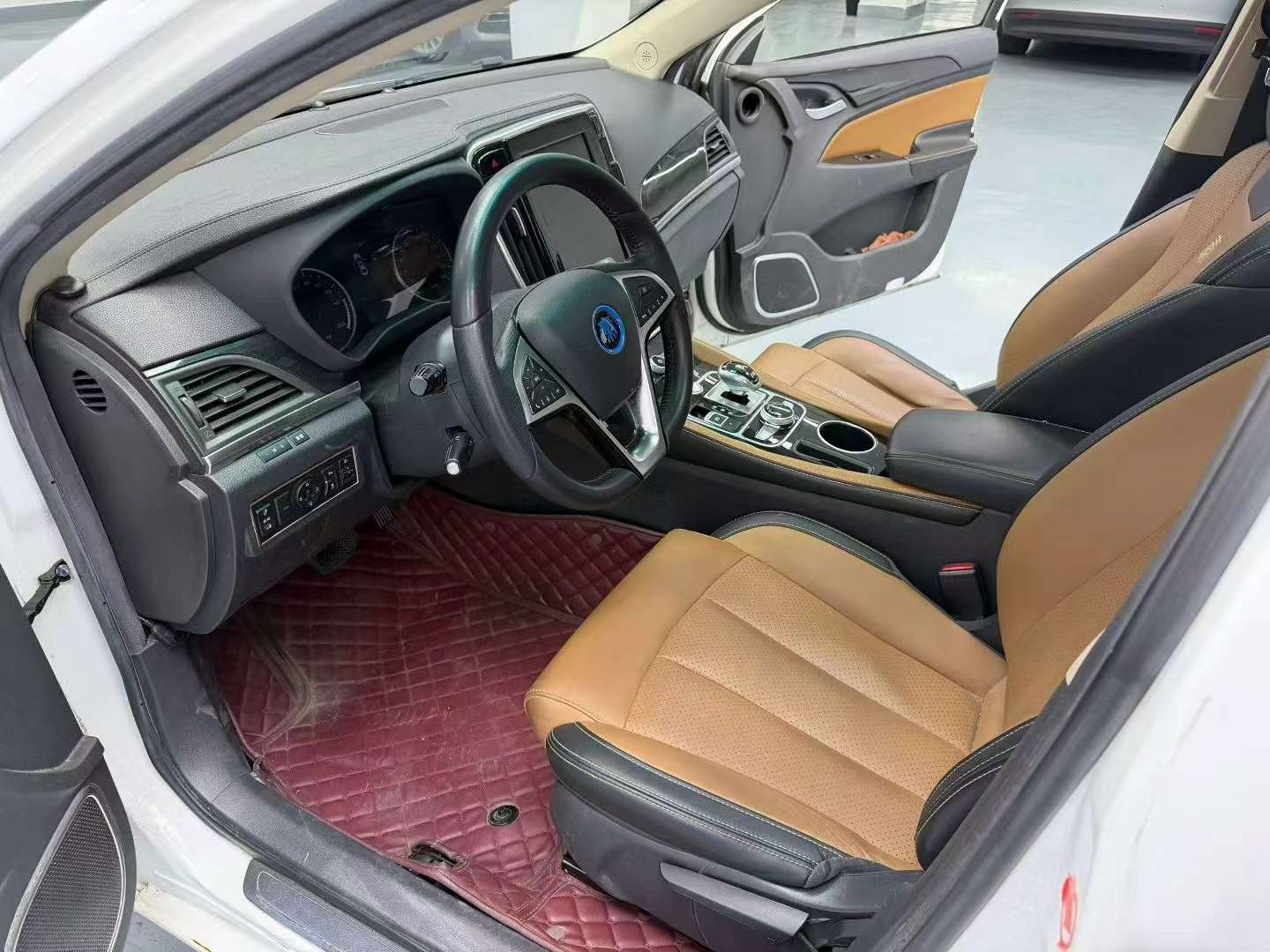 Volkswagen Santana 8