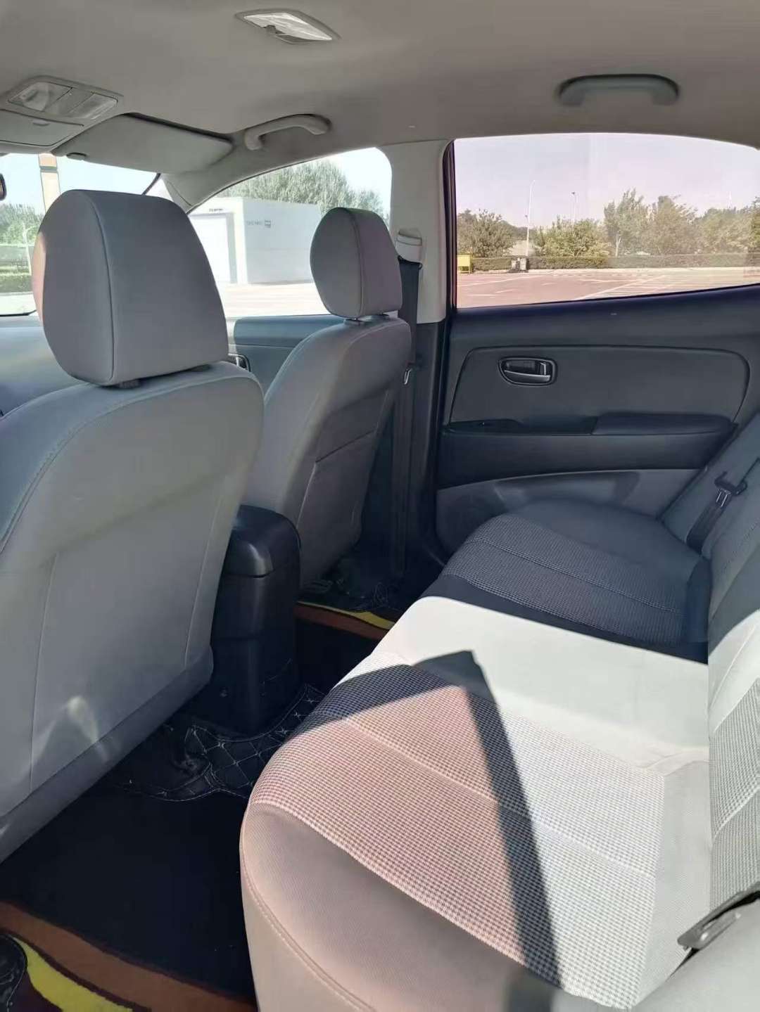 Hyundai Elantra 2011 1.6L Automatic 9