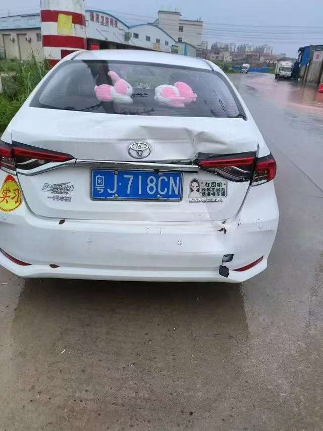 Toyota Corolla 2022 1.5L Pioneer Edition 2