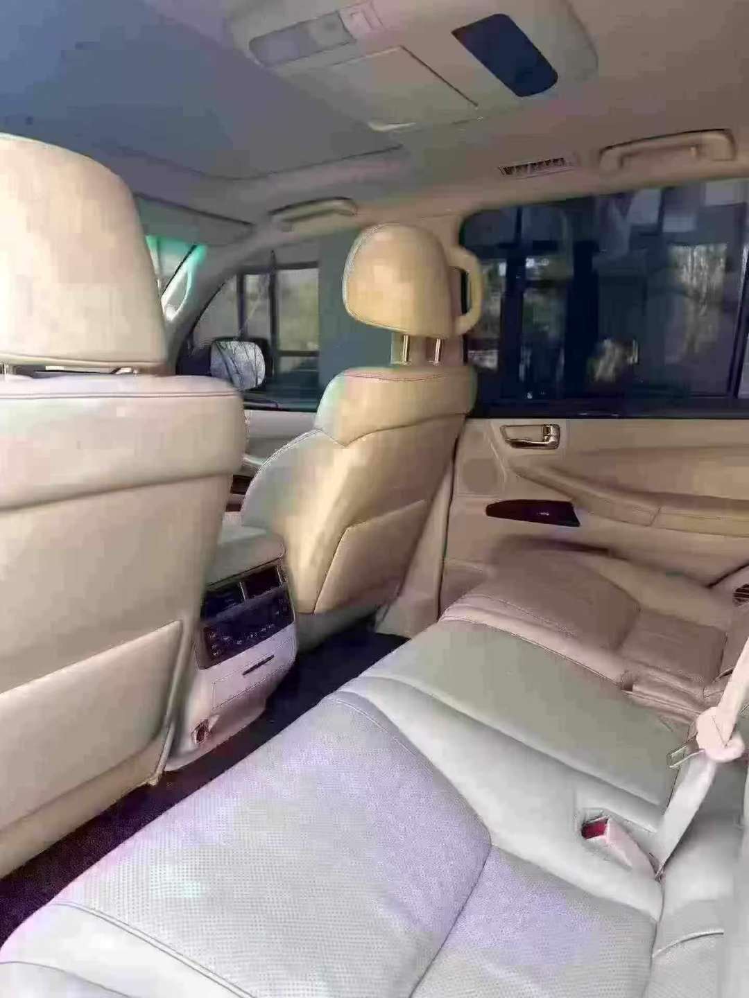 Lexus LX570 2012 6