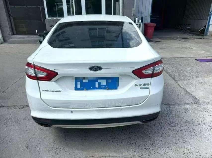 Ford Mondeo 2.0T Trend Edition 4