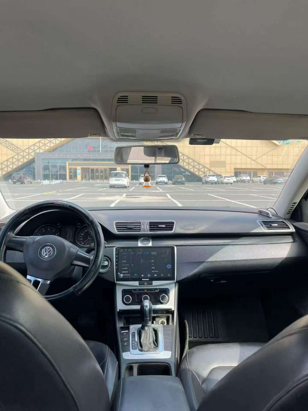 Volkswagen Magotan 2013 1.8T Automatic 8
