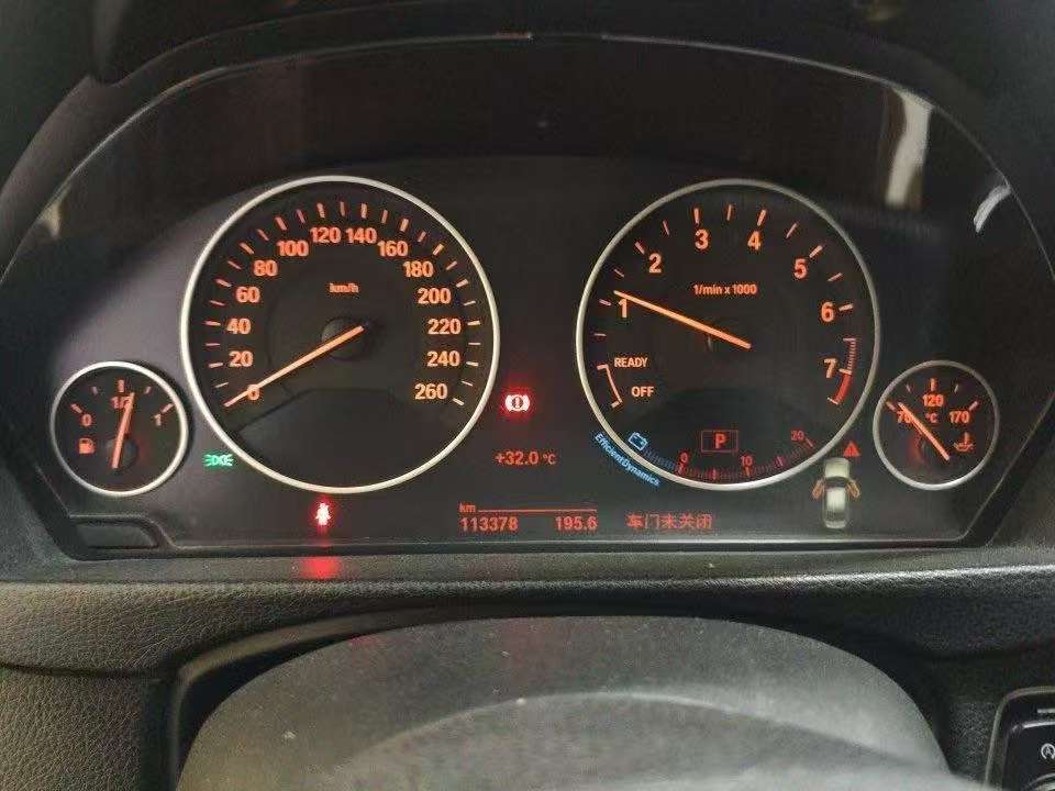 BMW 3 Series 320Li 2.0T Sport 7