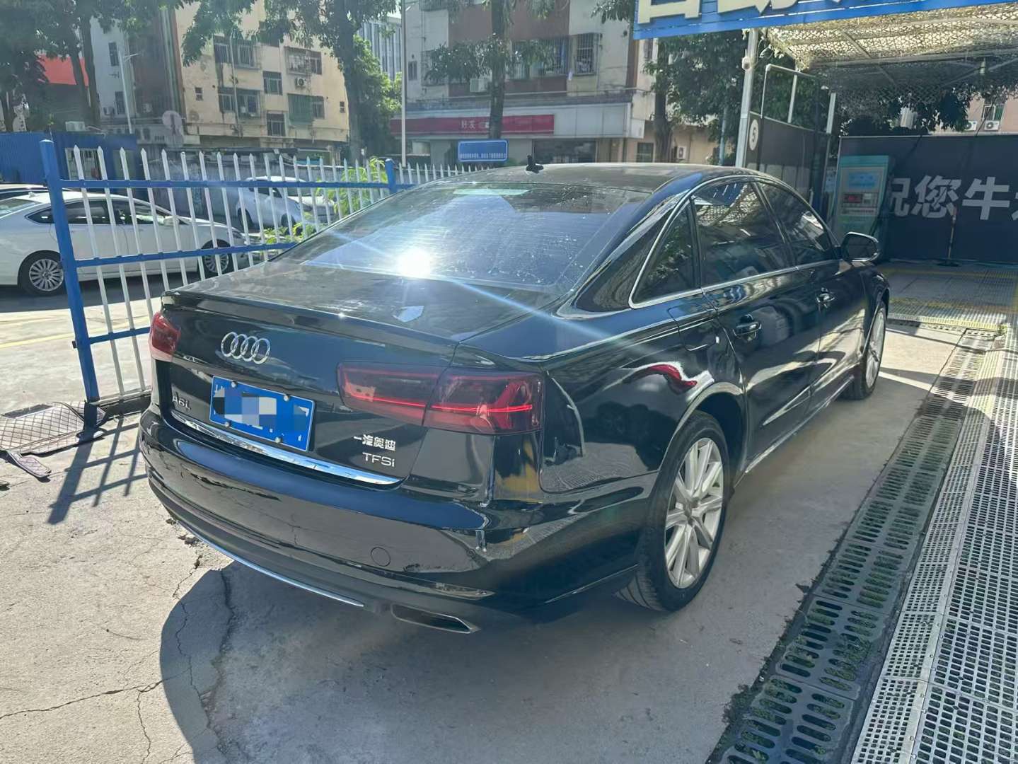 Audi A6L 30th Anniversary Edition TFSI Advance 3