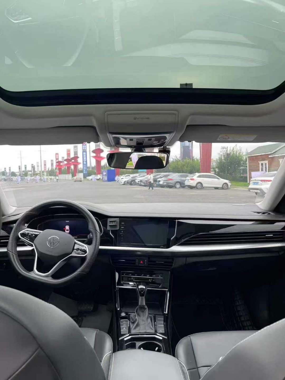 Volkswagen Passat 2.0T Automatic 8