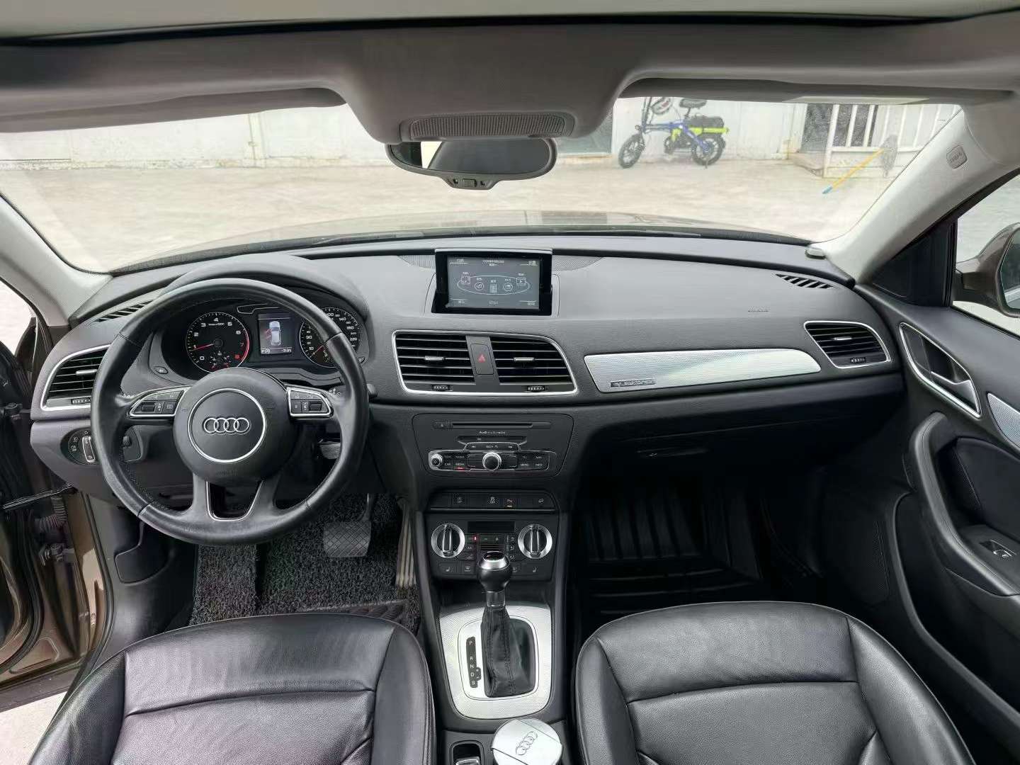 Audi Q3 2.0T 4WD Comfort Edition 9