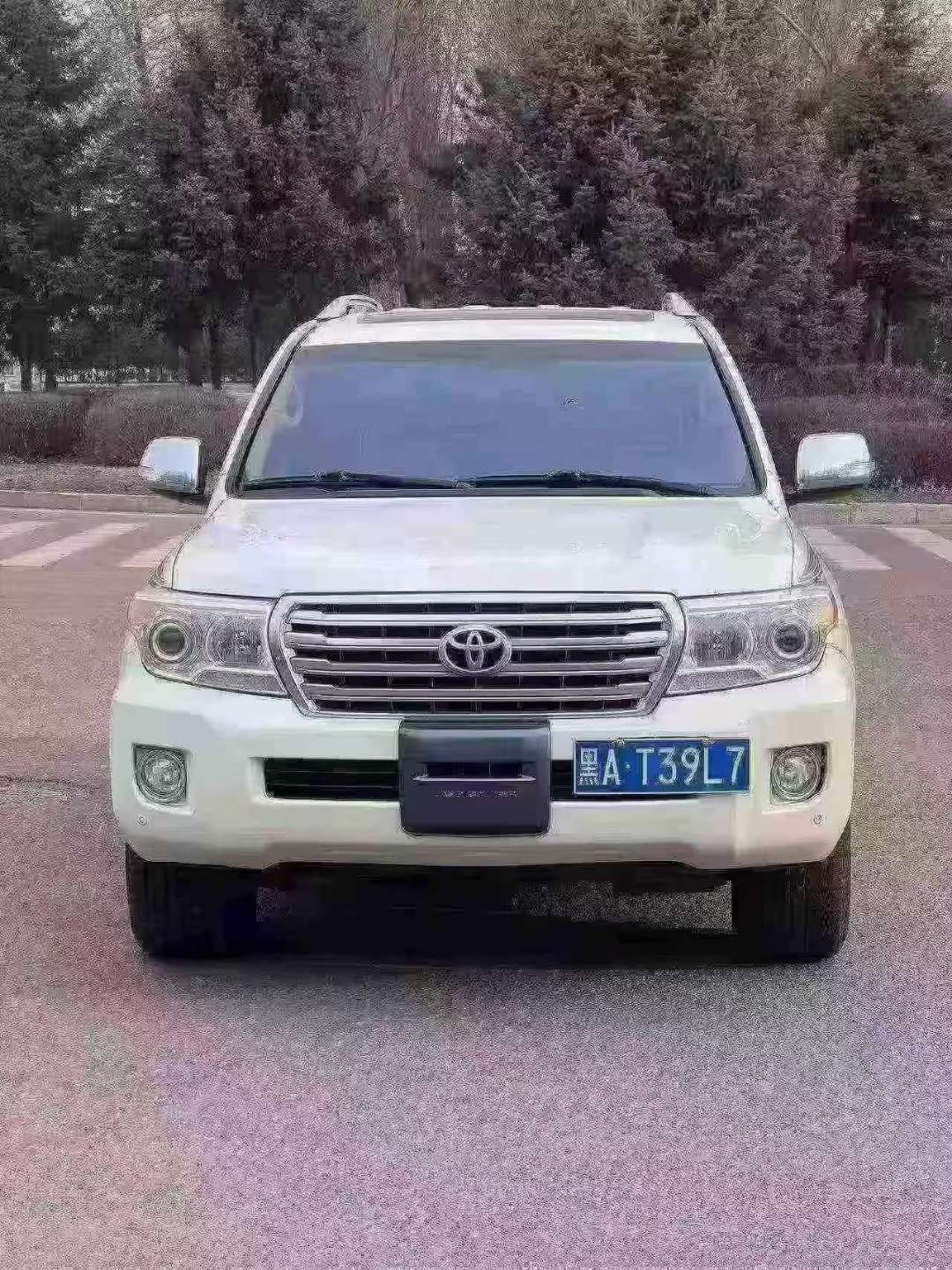 Toyota Land Cruiser 2015 Middle East Spec 8-Seater