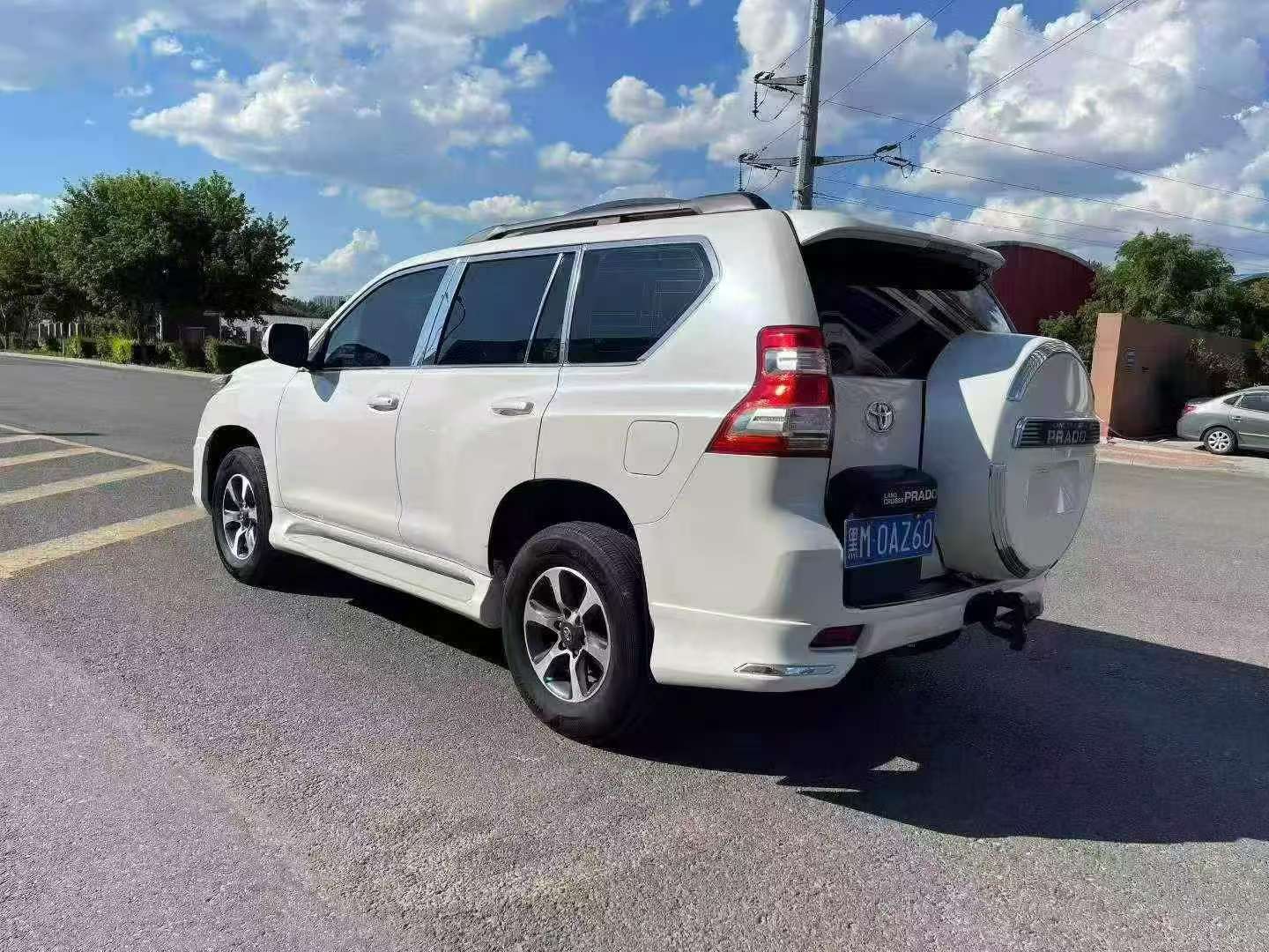 Toyota Prado 2011 2700 5
