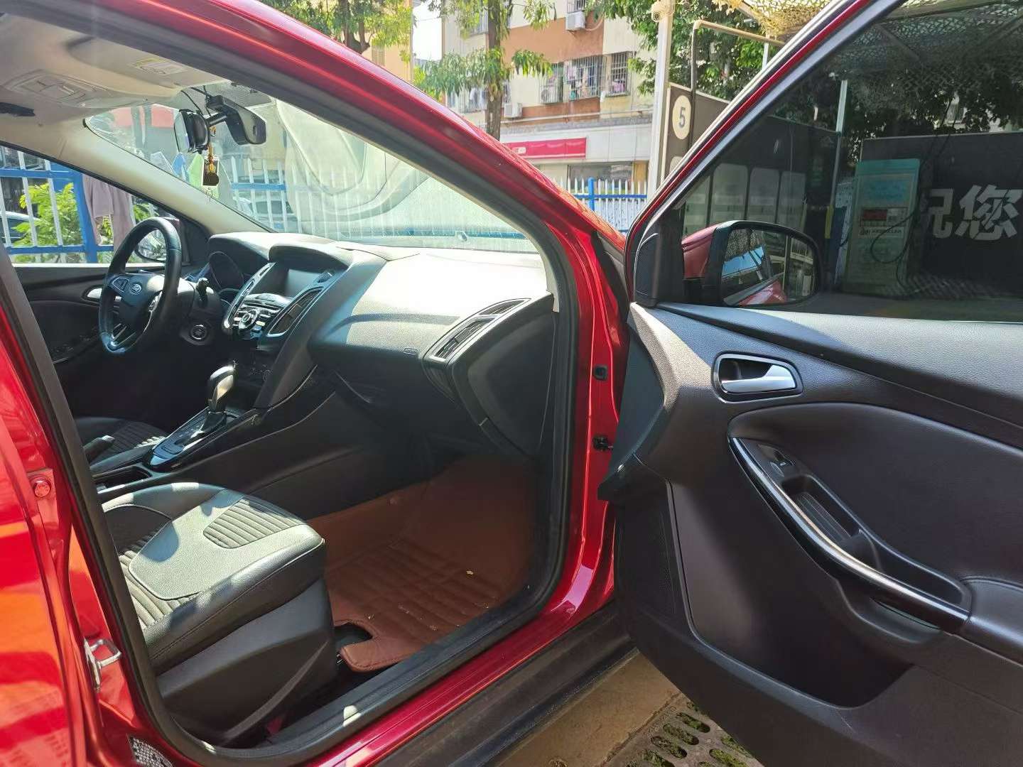 Ford Focus Classic 1.6L Automatic Style Edition 6