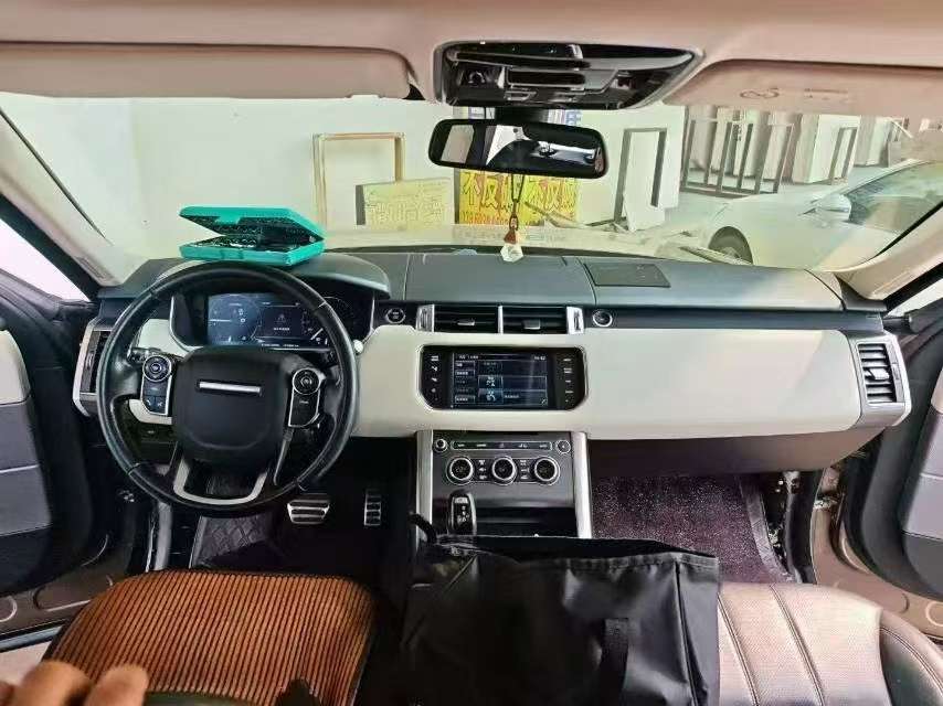 Land Rover Range Rover Sport V6 HSE Edition 8