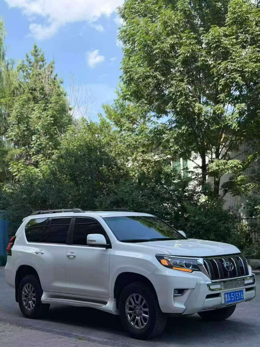 Toyota Prado 2011 2700 China-market Import 7-Seater 2