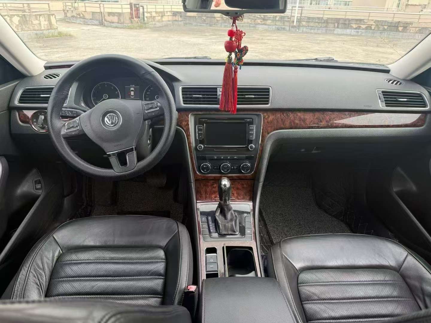 Volkswagen Passat 2012 1.8T Automatic 6