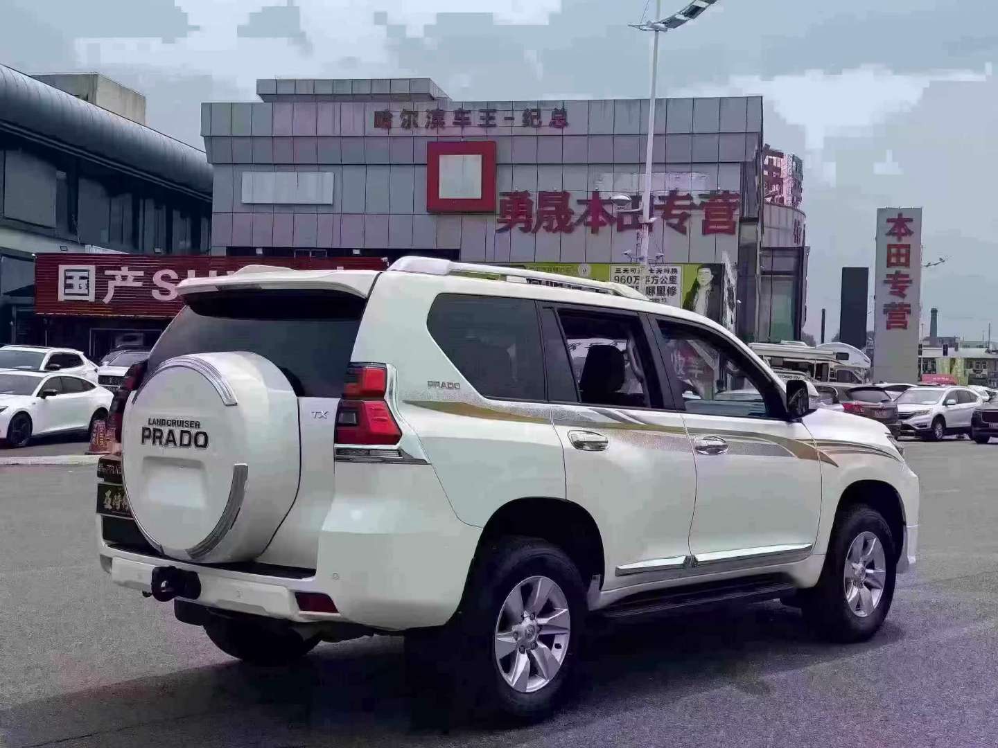 Toyota Prado 2020 Middle East Version 2.7L 8