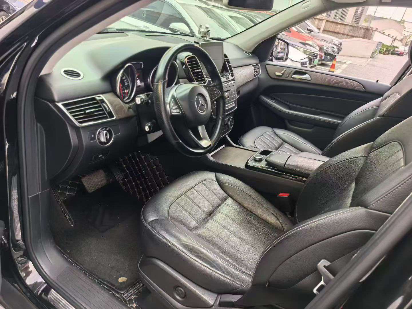 Mercedes-Benz GLE 5