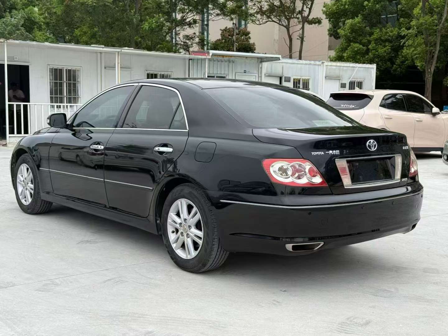 Toyota Reiz 6