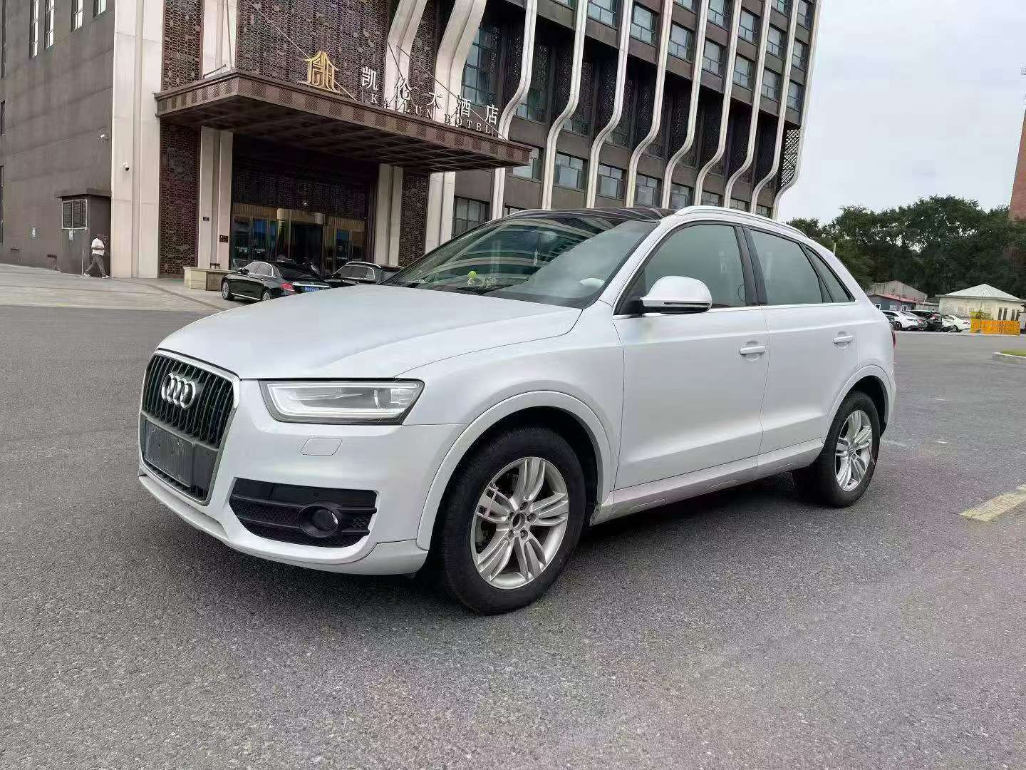 Audi Q3 2.0T Automatic AWD 2