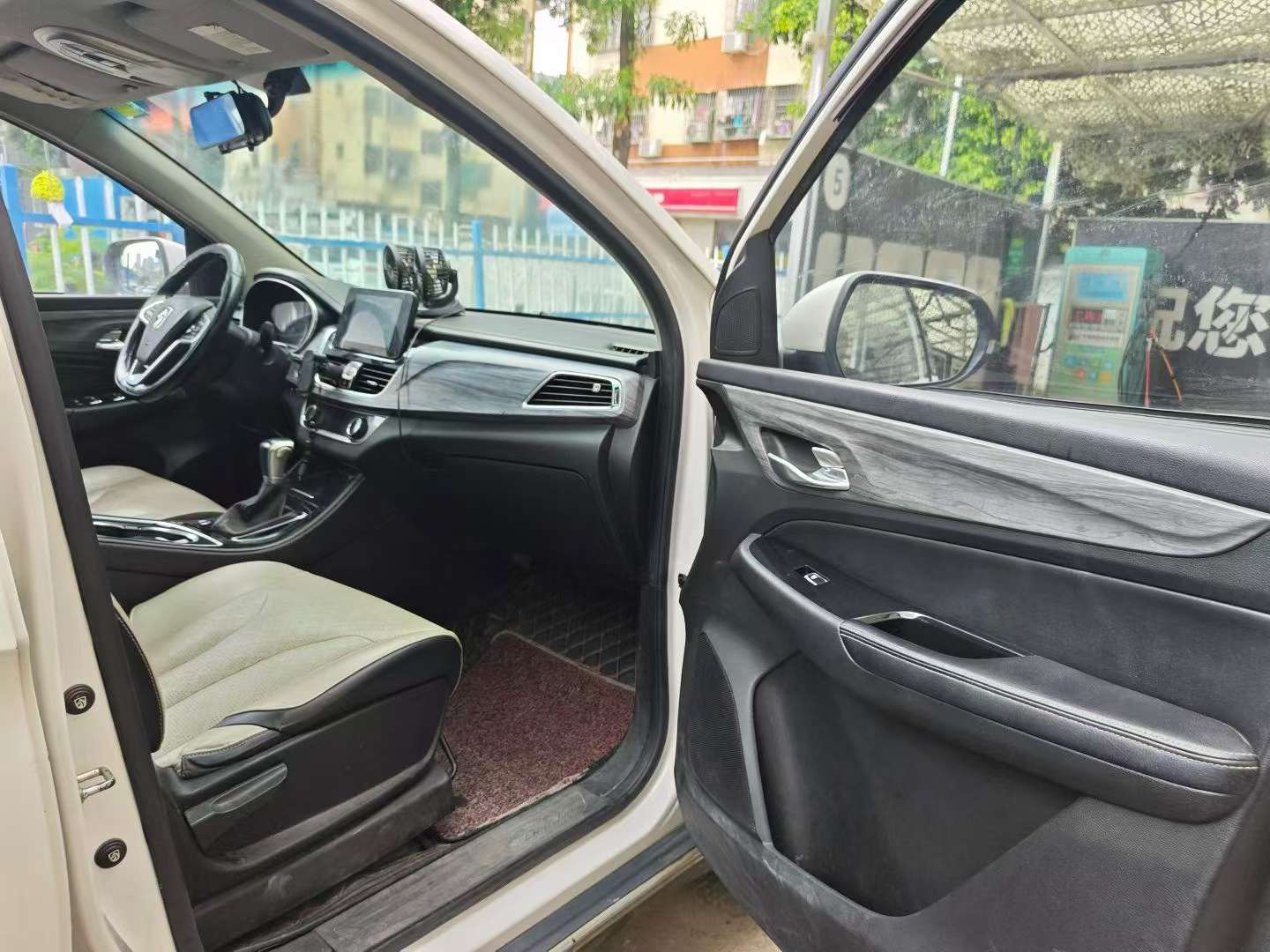 Baojun 730 1.5T DCT Style Edition 7-Seater 6