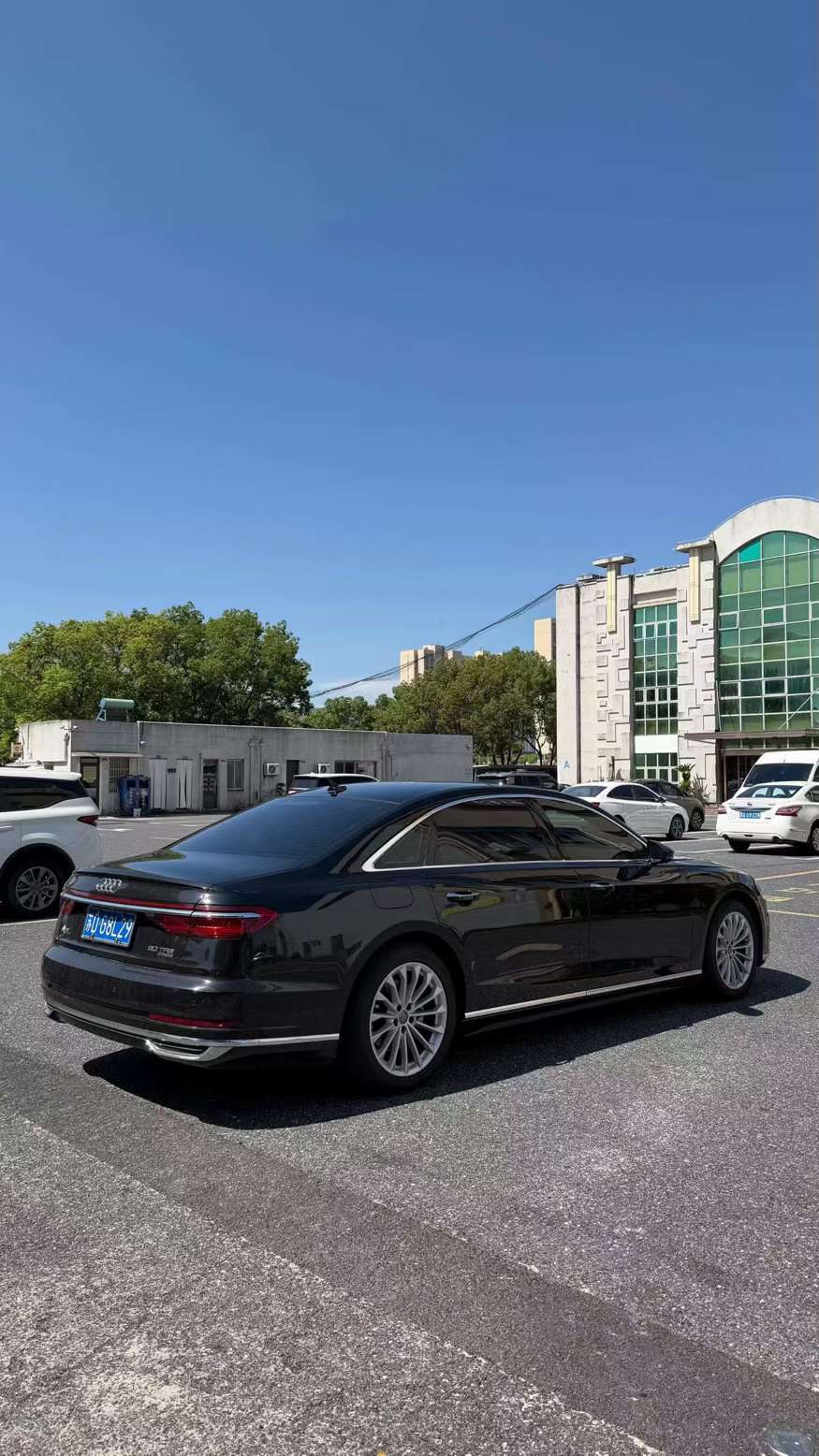 Audi A8L 2020 3.0T 50TFSI Quattro Comfort 6