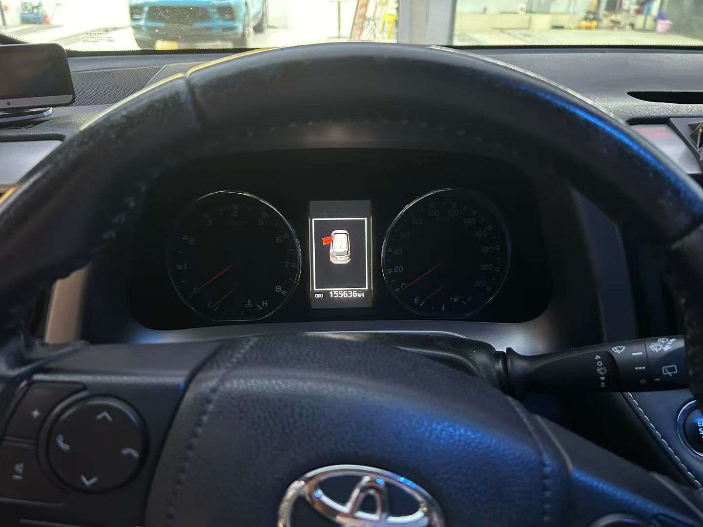 Toyota RAV4 2.0 Automatic Sunroof 3