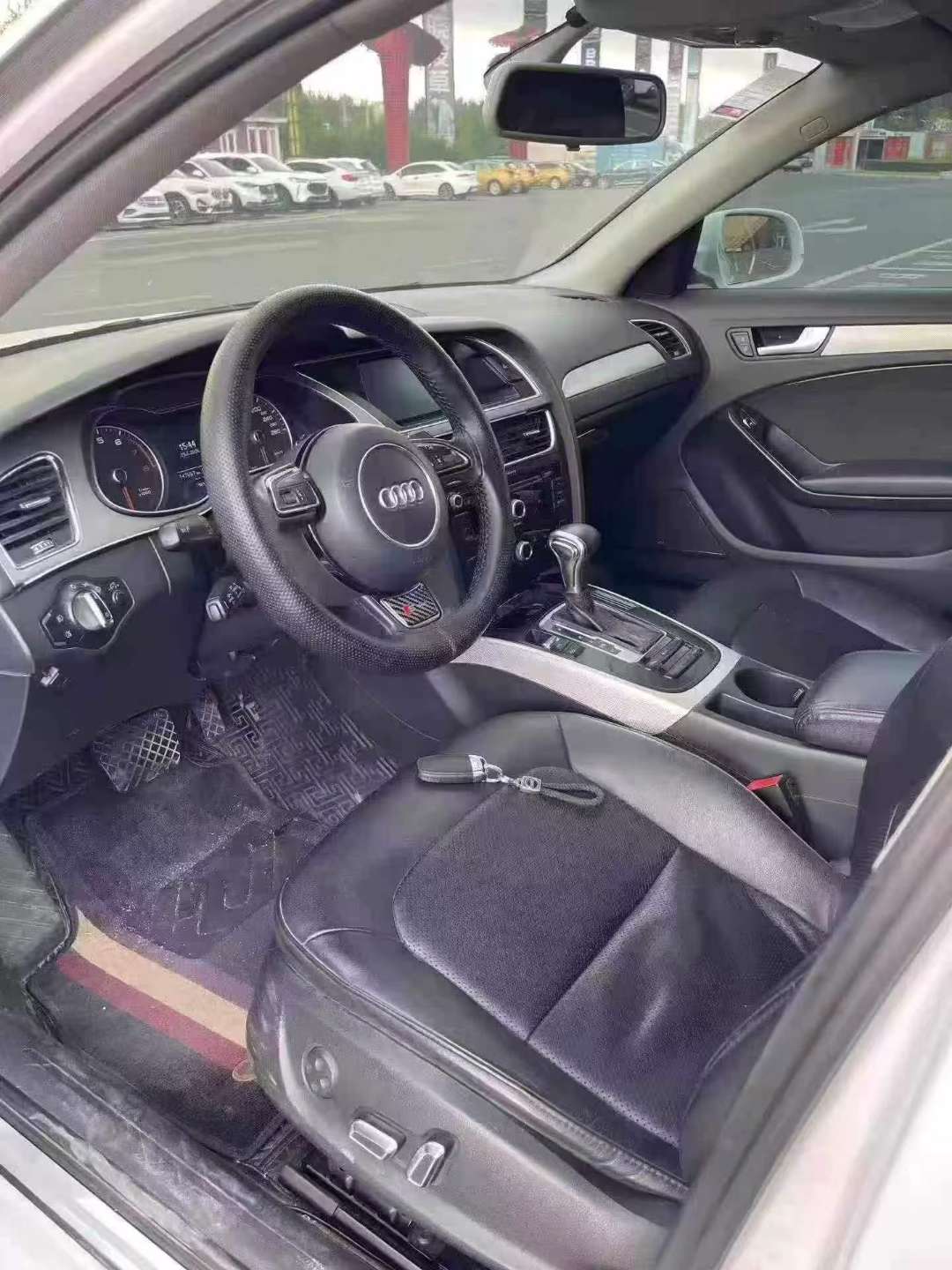 Audi A4L 2013 2.0T Automatic 7