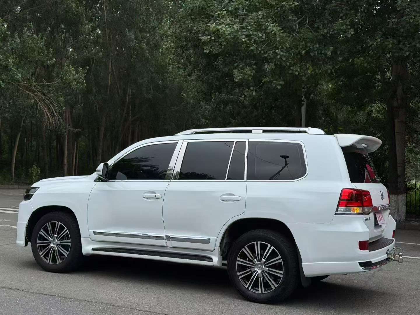Toyota Land Cruiser 2015 4.0L Middle East 5-Seat Limited Edition 7