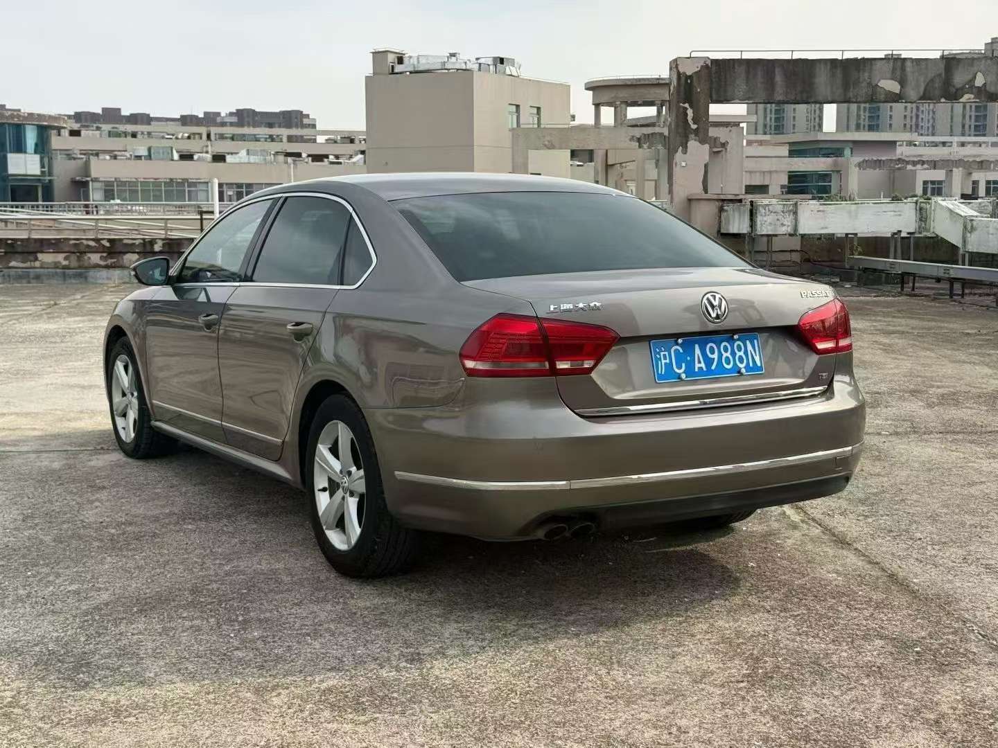 Volkswagen Passat 2012 1.8T Automatic 8